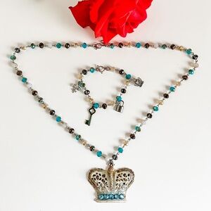Women’s Turquoise Bling Queen Crown Necklace and Charm Bracelet Jewelry Set